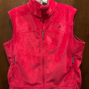Mountain HardWear Vest